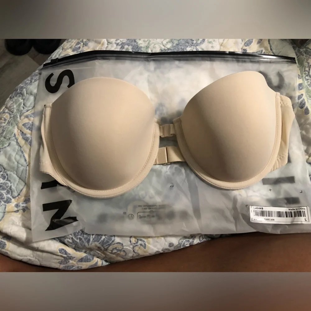 Strapless Bra - Picture 2 of 6